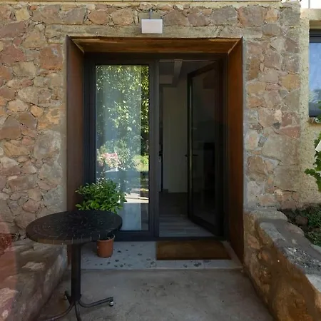 El Refugi De Cal Duc * Sant Joan de les Abadesses